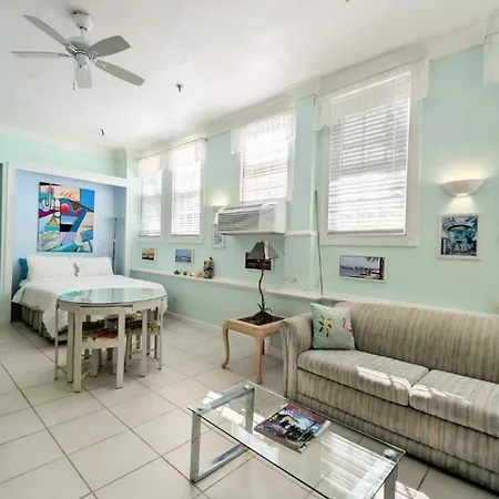 Palm Beach Hotel Short Term Rental